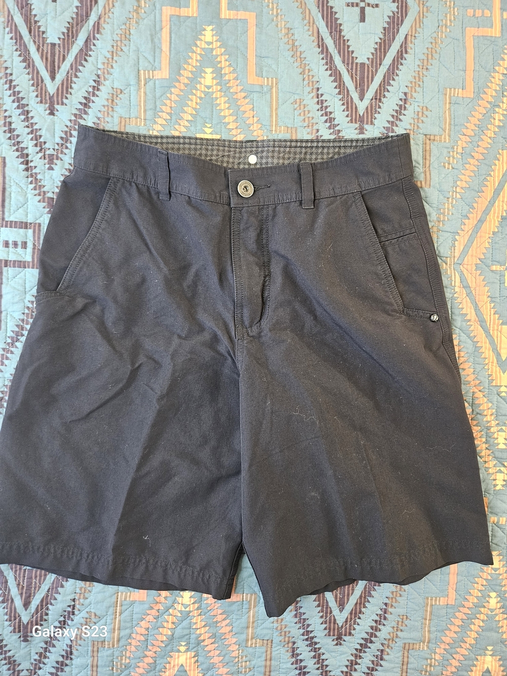 lululemon athletica Men's Black Flat-Front Performance Shorts